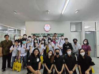 Kunjungan & Workshop “Pelatihan Uji Sensori Pangan” SMA Vita Surabaya di FTP UKWMS