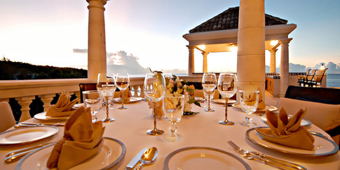 Dining outside dining 2.jpeg