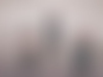 Cuñados Invisibles regresan tras un año de silencio con "Dame un beso" y un plan de 9 canciones en 9 meses.