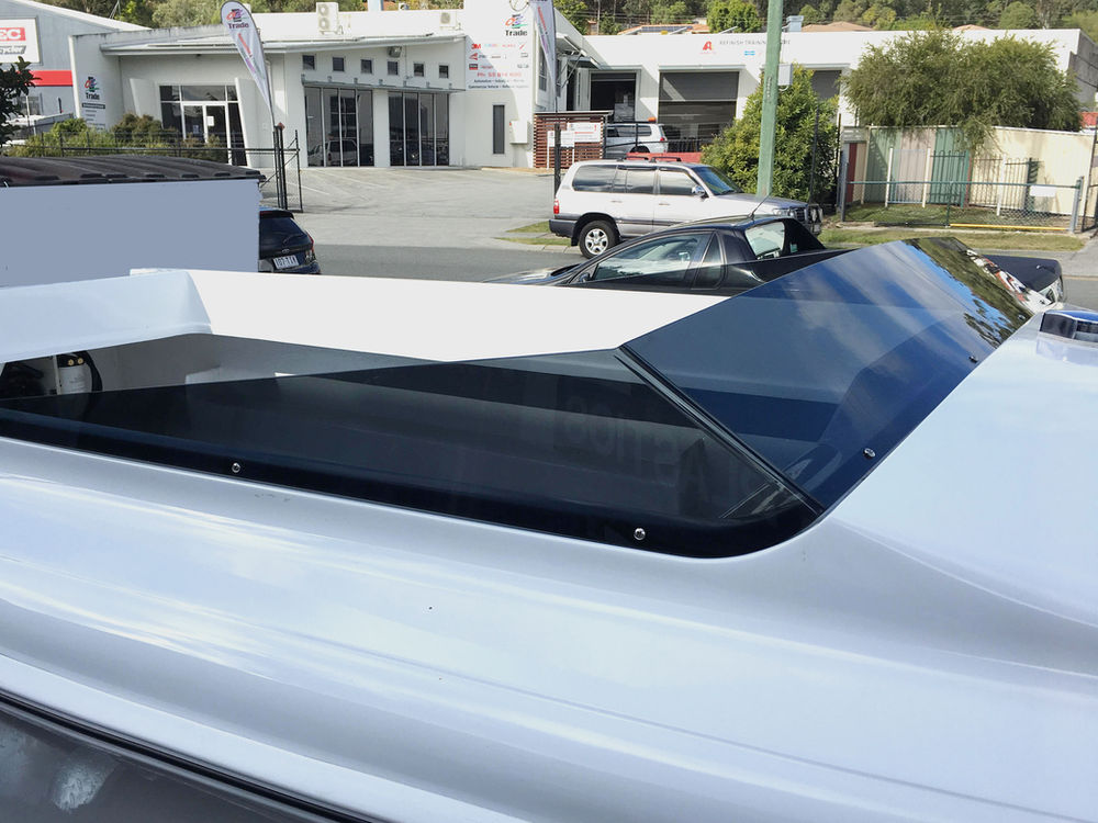 Acrylic or Polycarbonate for boat windows?