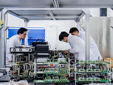 China launches photonic quantum computer on global cloud planform