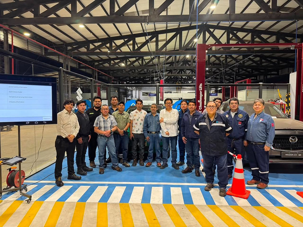 IMCRUZ – INCHCAPE BOLIVIA FORTALECE LA FORMACIÓN TÉCNICA PARA LA MOVILIDAD ELÉCTRICA EN BOLIVIA