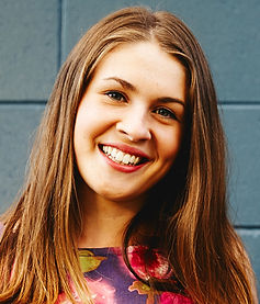 Elissa Finn headshot .jpg