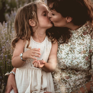 sweetgirl-with-her-mom-family-photography-10.jpg