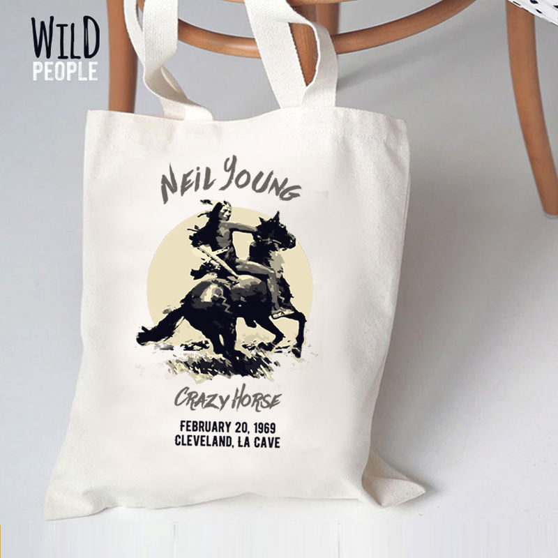 Miniatura: Ecobag off white com estampa Neil Young montado sobre cavalo
