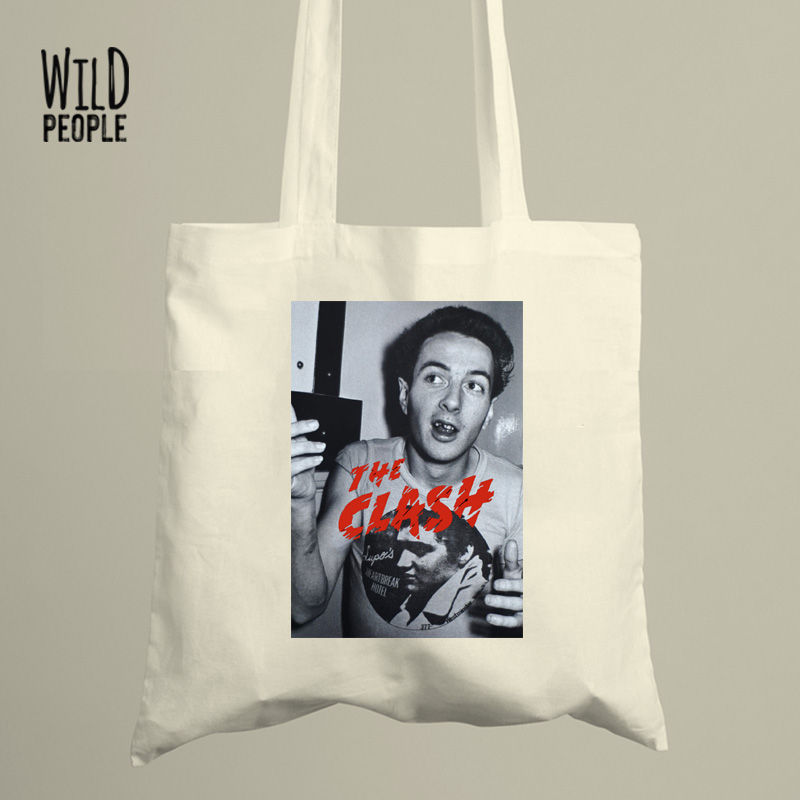 Ecobag Off White com estampa da banda The Clash - Joe Strummer