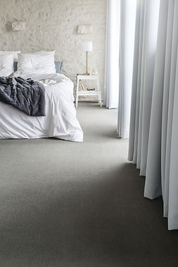 72_dpi_402S_RoomSet_carpet_Luxe_963_GREY_5.jpeg
