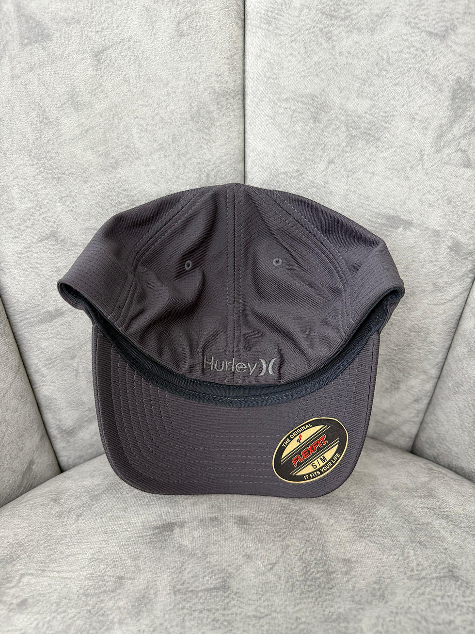 Miniatura: GORRA HURLEY FLEXFIT PLOMO