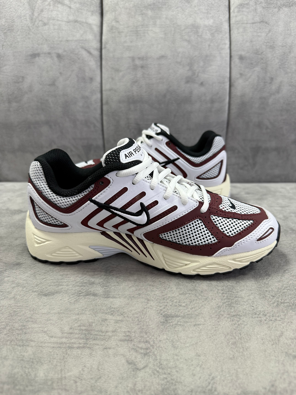 Miniatura: W NIKE AIR PEGASUS 2005 TEAM RED