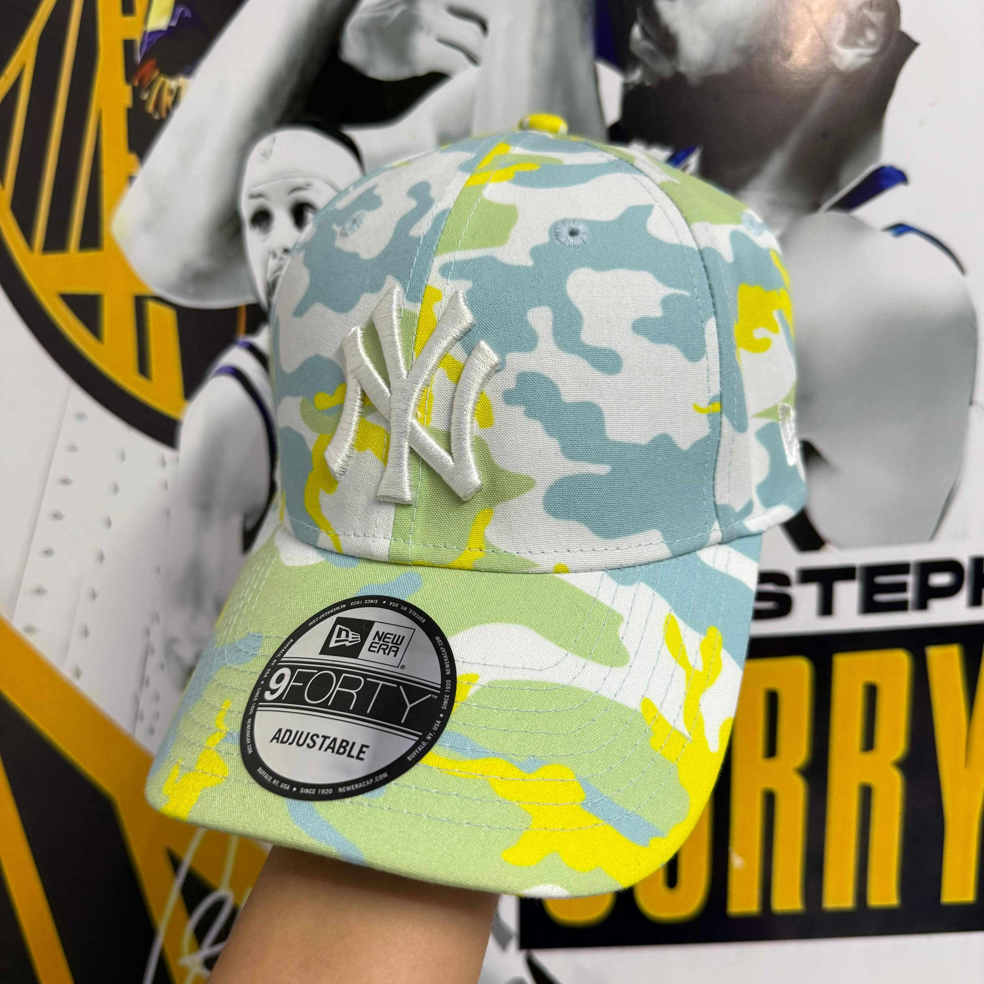 9FORTY NEW YORK YANKEES SEASONAL AOP PASTEL BLUE