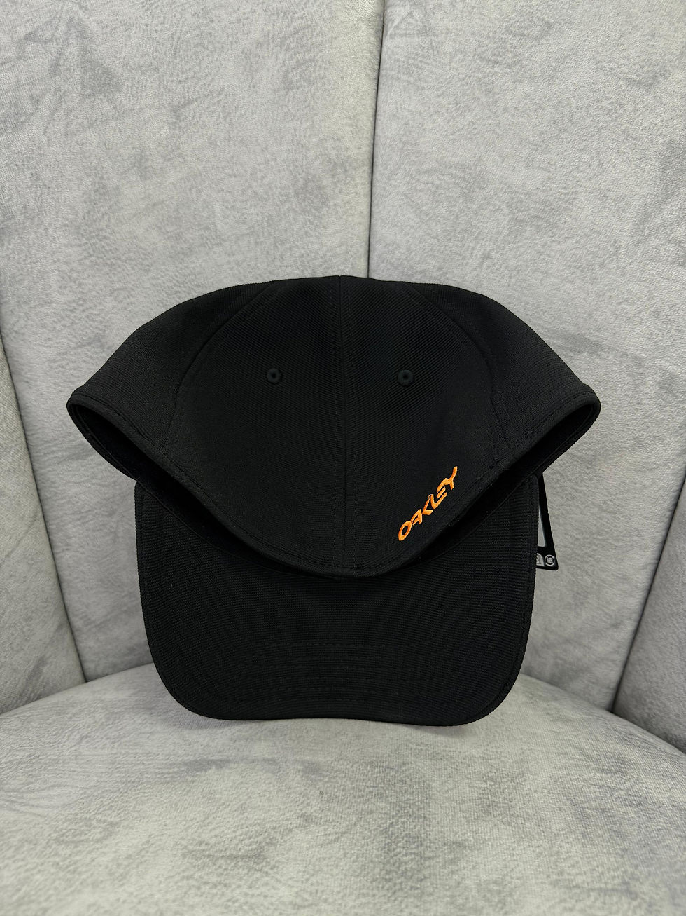 Miniatura: OAKLEY 6 PANEL STRETCH HAT EMBOSSED NEGRO