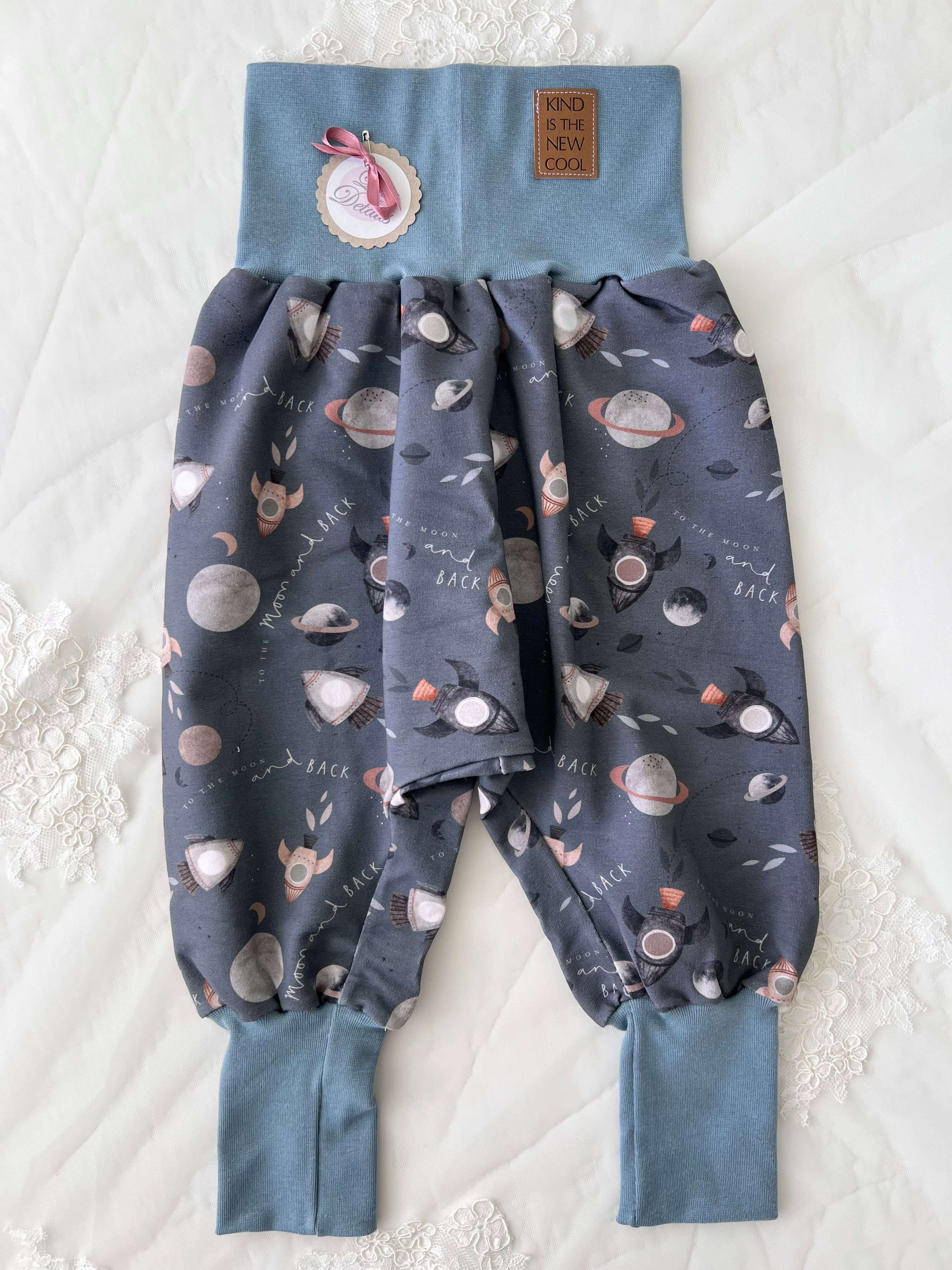 Pant Size 92/98 (2-4 yr) To the moon and back