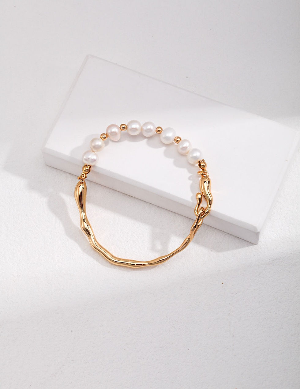 Thumbnail: Freshwater Pearl Half Gold Bangle Bracelet