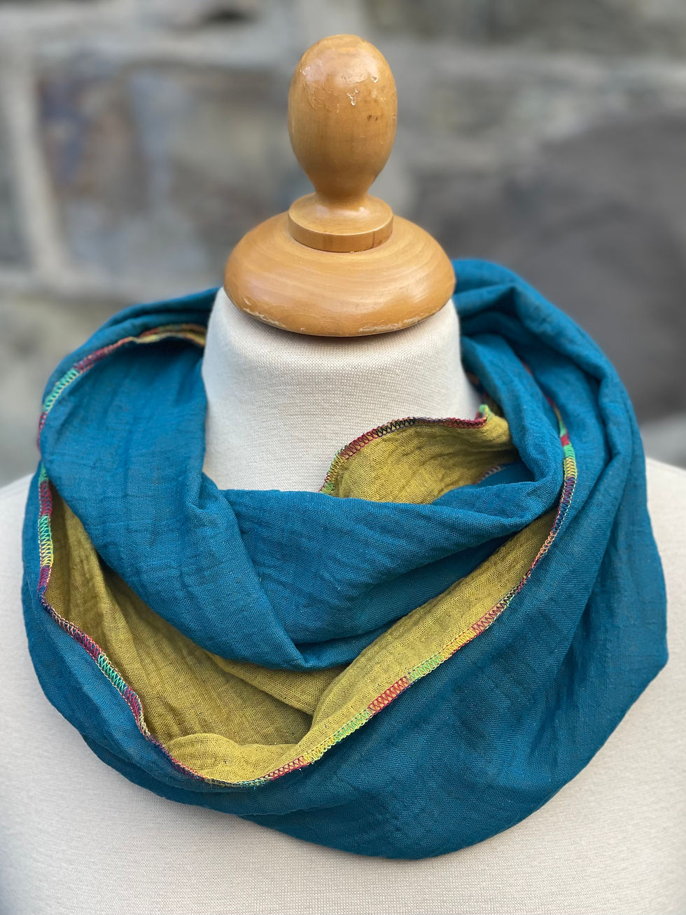 Miniaturbild: Doublefaced Musselin Loop Schal | petrol/ocker | mehrere Größen