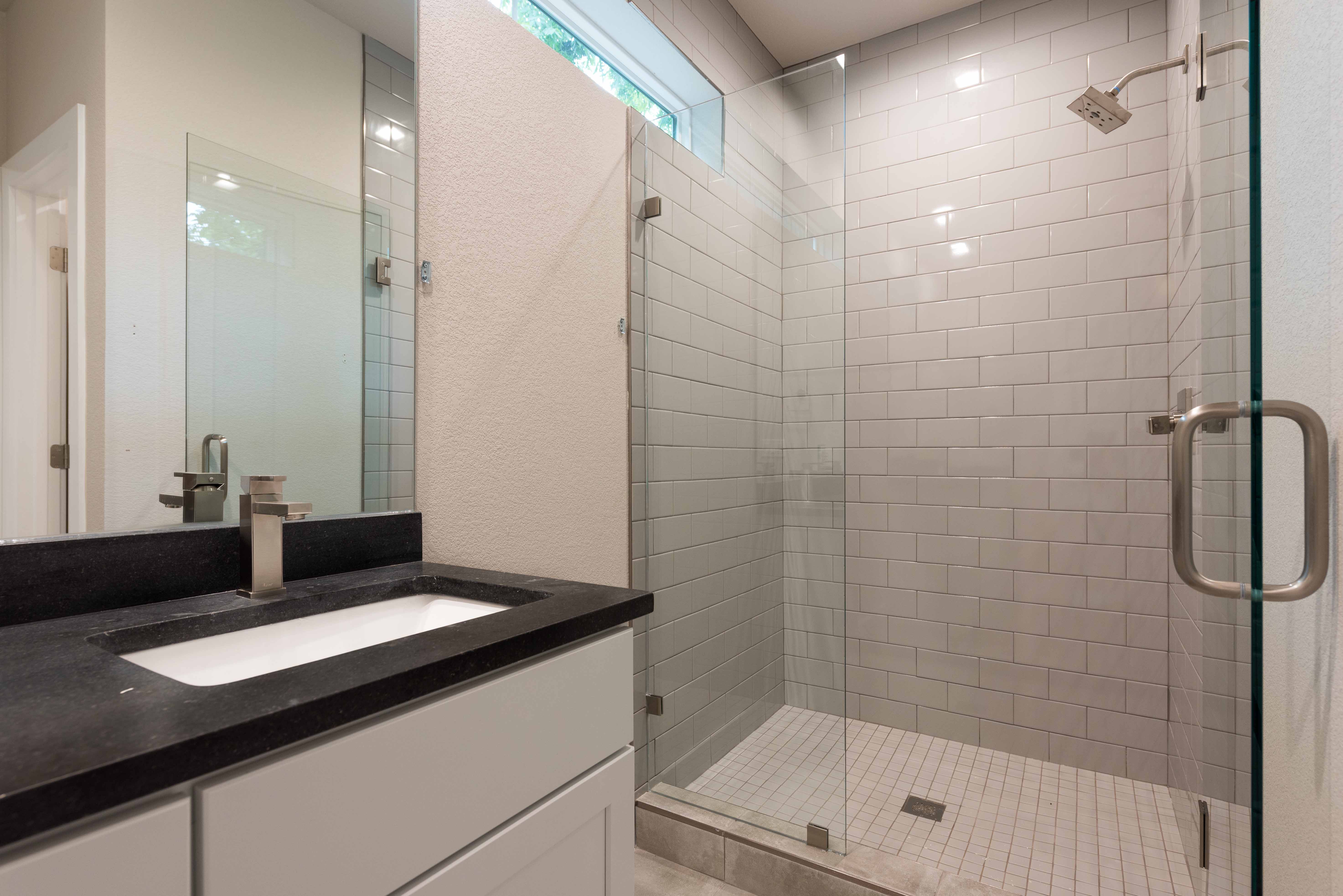 Ave H Bath