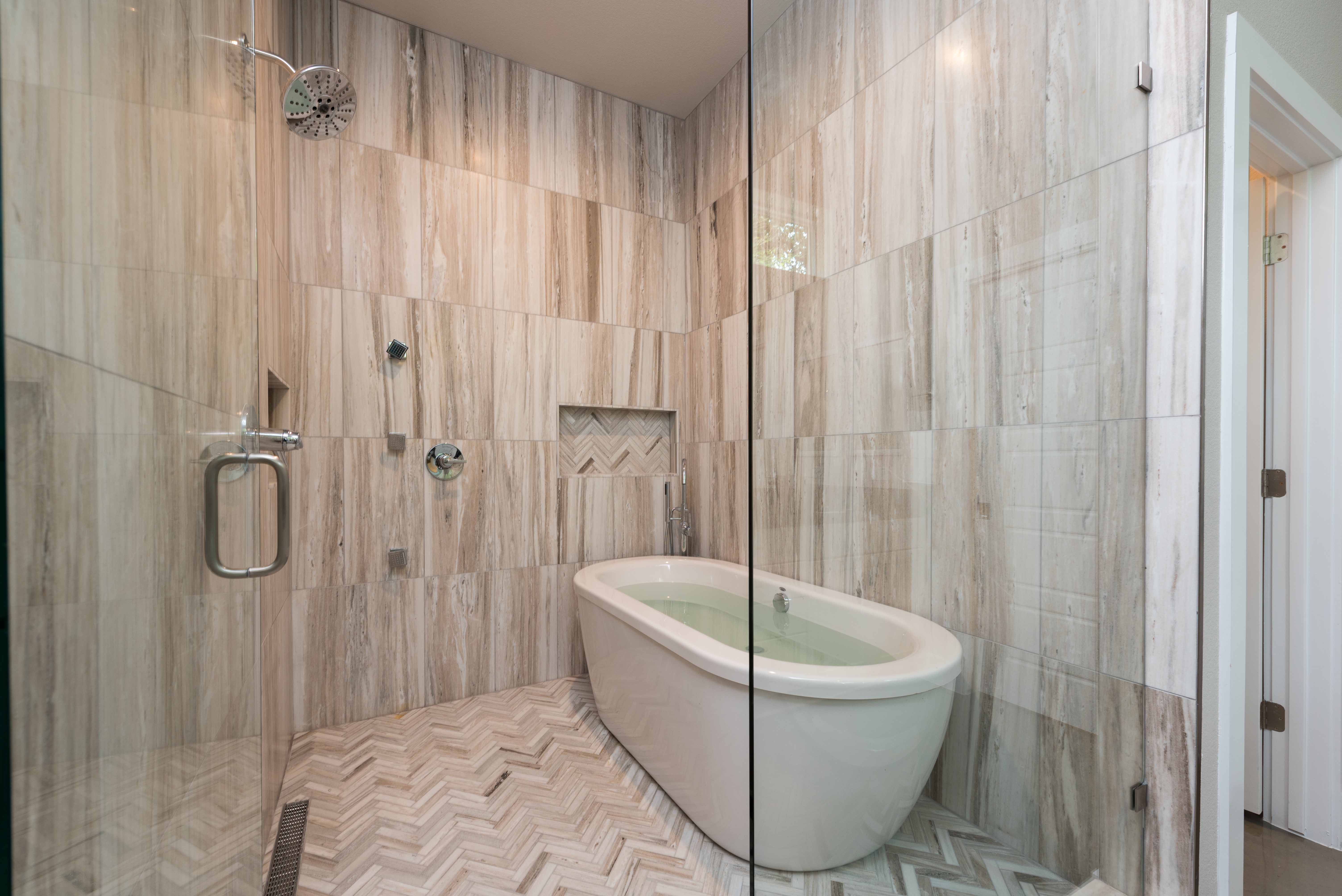Ave H Master Shower