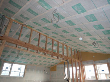 実際の住宅の7月1カ月間の室内温度を測定した結果です