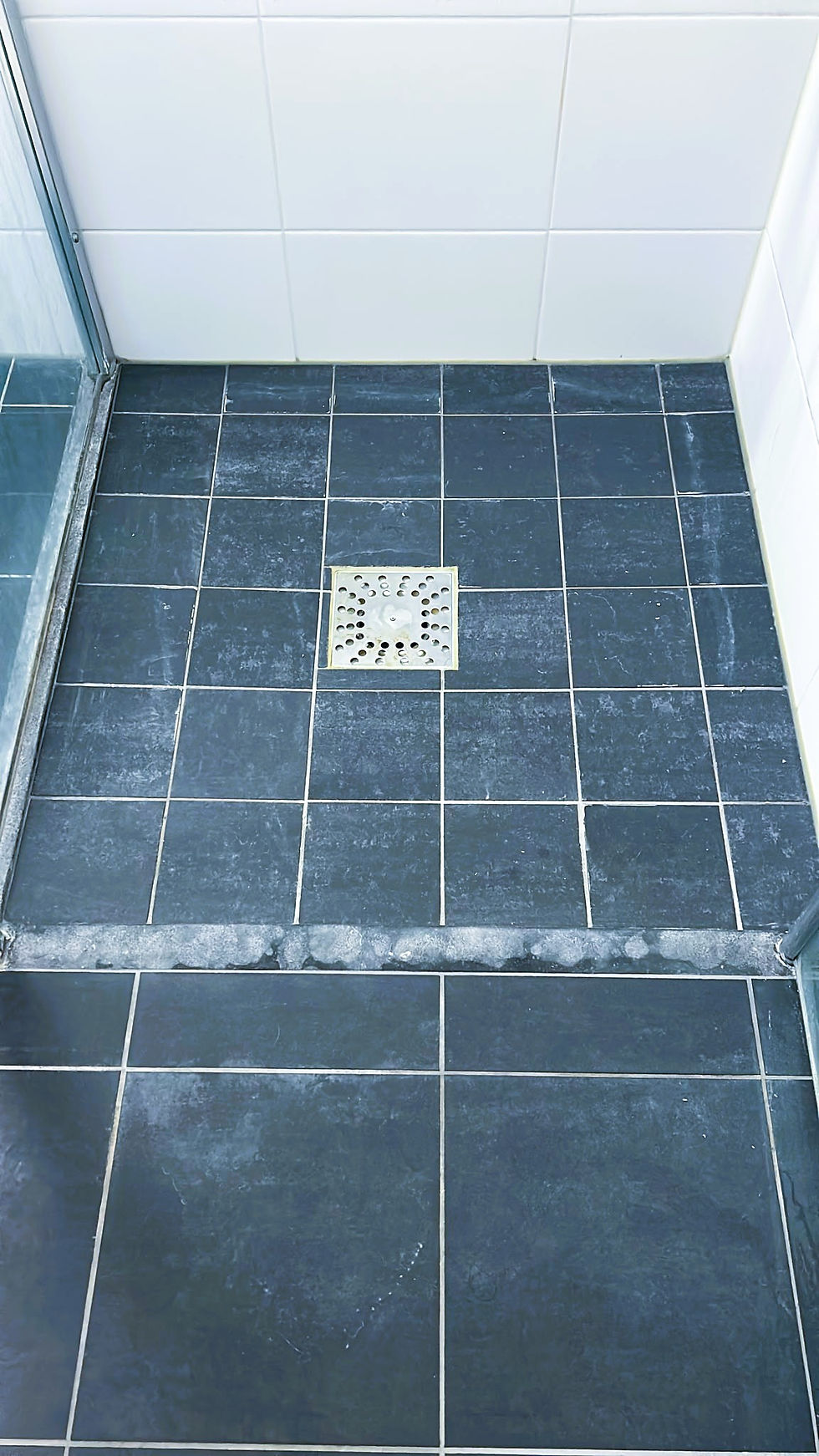 Minerals build up - Bathroom in Amstelveen