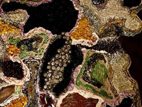 Cross-section of a geode in mixed media — bright crystal pockets hidden beneath a rough outer shell; original artwork by Wanice Alfes.