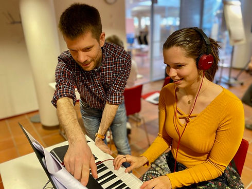 Pianotunteja aikuisille Helsinki.jpeg