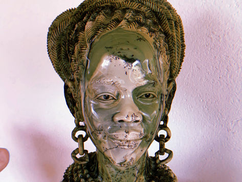 _Rock bottom_, the last of Zimbabwe's Shona Sculpture pioneers