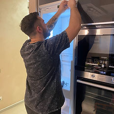 монтаж встраиваемого холодильника либхер