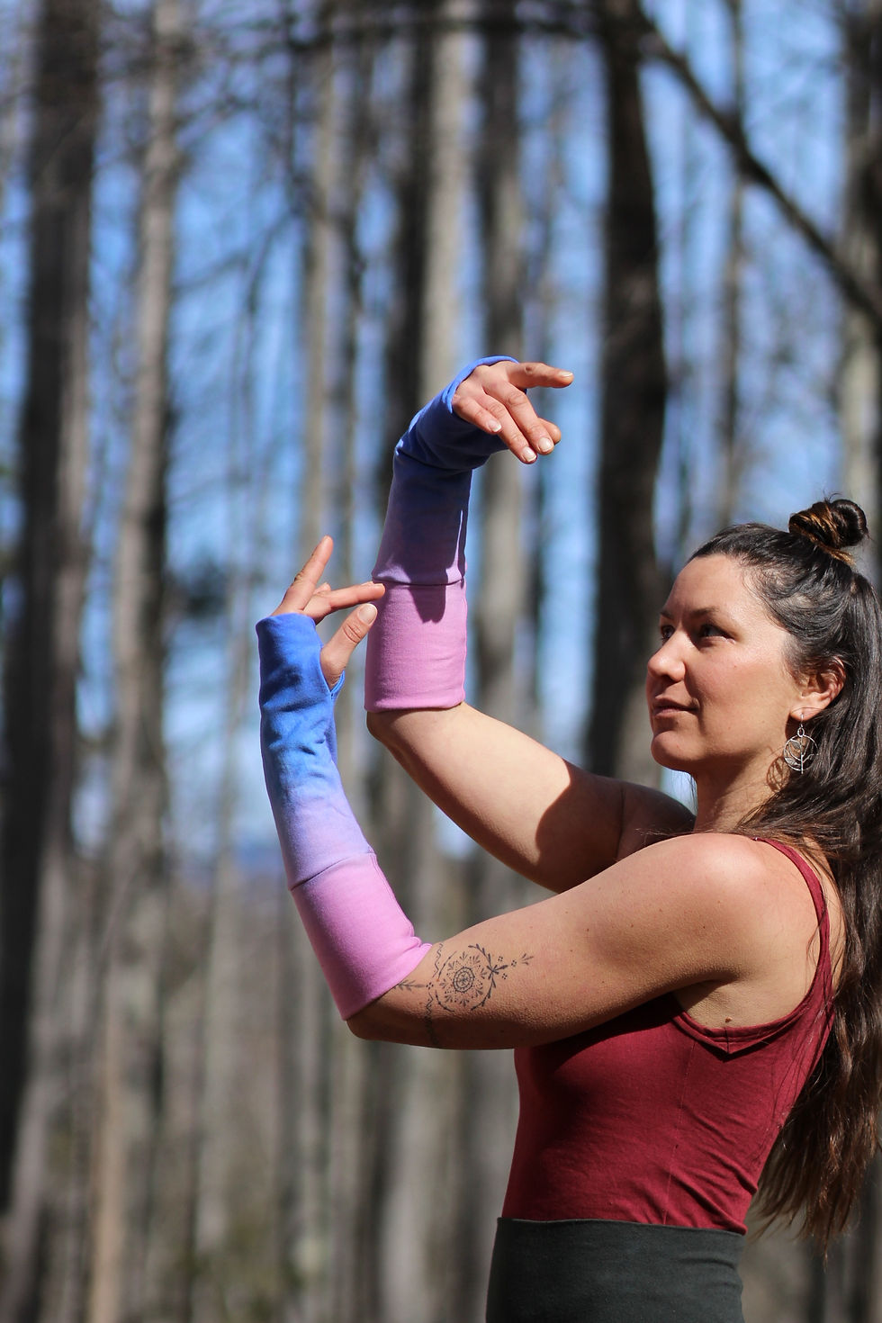 Thumbnail: Wrist Warmers OS in Sky/Peony