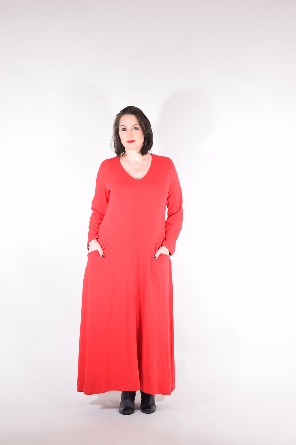 תמונה ממוזערת: שמלת ג׳ני מקסי אדומה