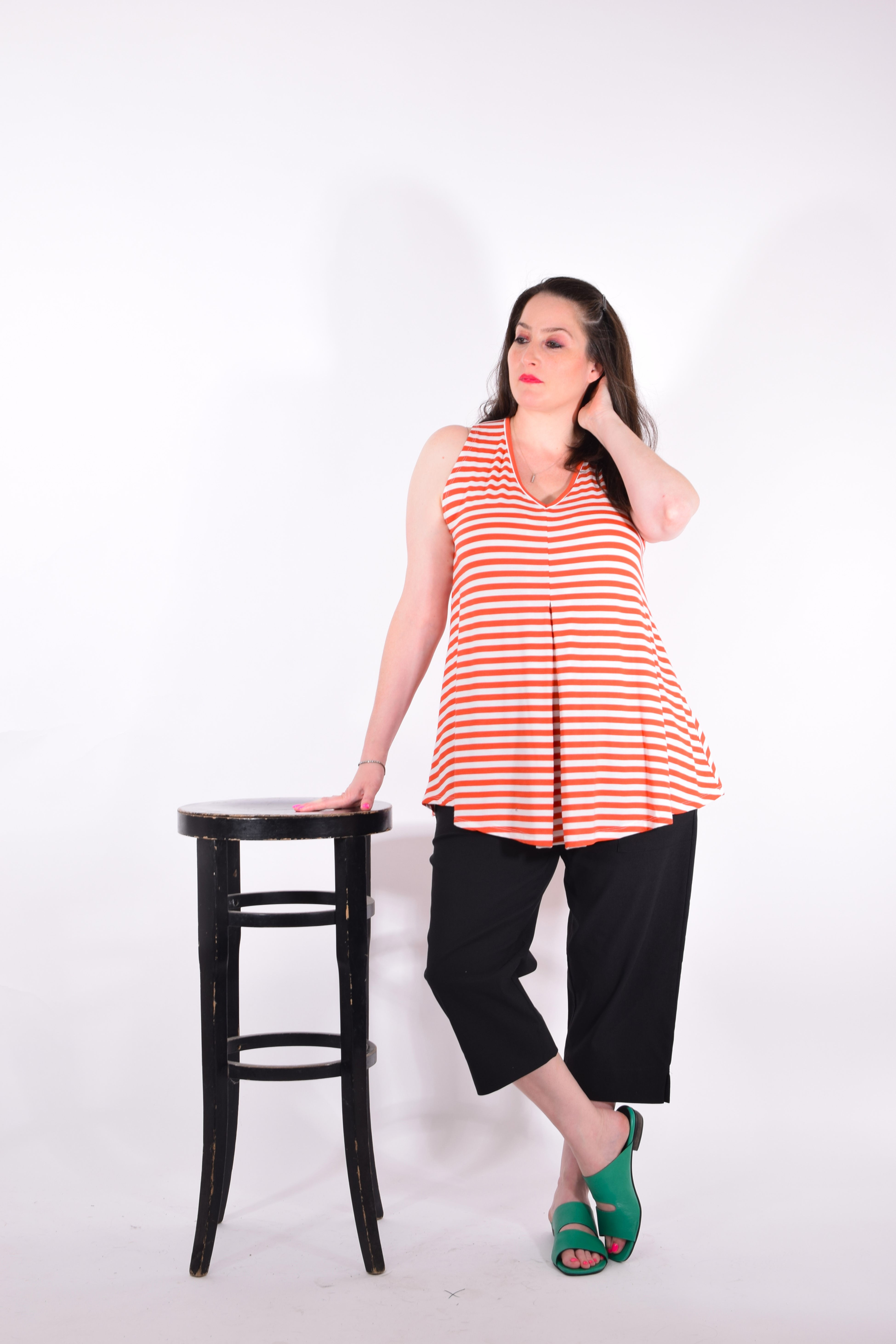 איריס ללא שרוולים פסים כתום לבן