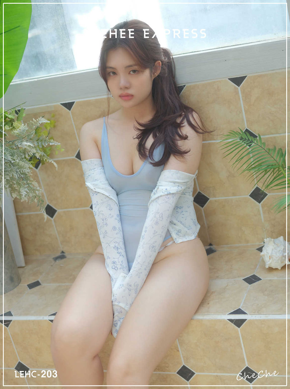Che Che from LEEHEE EXPRESS in her debut appearance, showcasing her firm breasts, toned buttocks, and captivating brown nipples, embodying the bold and sensual essence of Extreme Models.