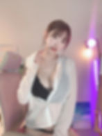 둘기얏 @1004ysus debuts her J-Cup breasts in VVIP Fans Room, showcasing her large areolas and dark nipples in an uncensored video.