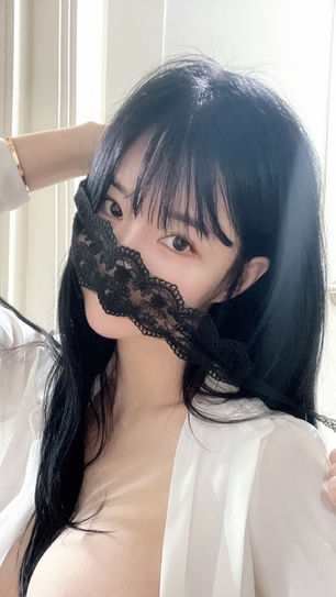 Likey : @lovehoneymin 의 젖꼭지는 짙은 갈색입니다 🏆