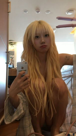 📸 Caught Between Shots: Sejinming’s Breast Massage in the Changing Room