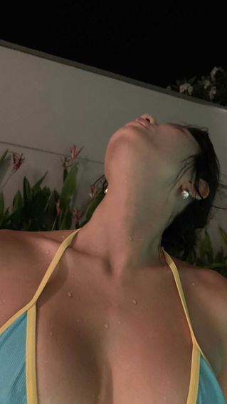 이희은 Lee Hee-Eun : 비키니 레전드 앨범, 크림슨 리조트에서