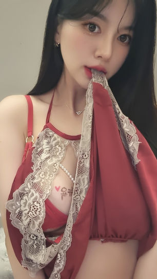 풂 @vnfmadl2892 🇰🇷 최고의 벗은거유와 보지 카멜토