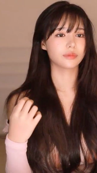 서안 (Seo Ahn) "fjqwldus1998" 팬 룸 (유료 시청) 업데이트 2025년 1월