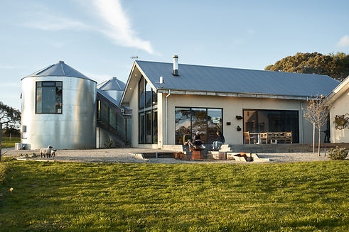 DANIELMALLIA-RIPARIDE-SILOHOUSE_LR 1.jpg