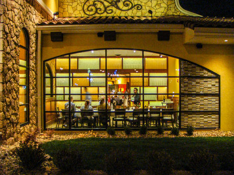 Macaroni-Grill-Montrose-OH-2.jpg