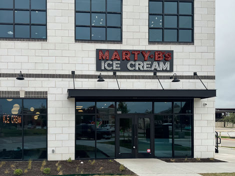 Martys-Ice-Cream-04-2024-4246