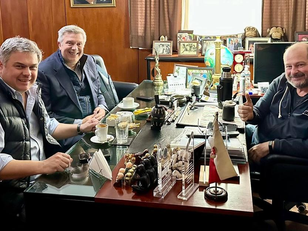 A pesar de todo, D’Alessandro y López Medrano cierran filas 