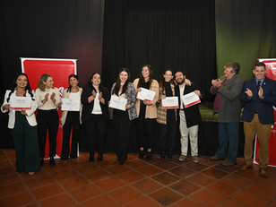 Gabriela Zamora entregó diplomas a profesionales de la salud