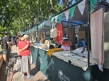 Feria con más de 100 stands en la Plaza de Martínez