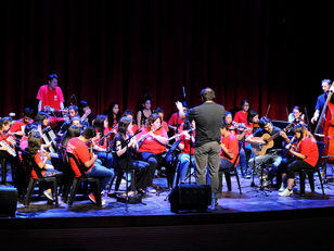 Clínicas de ritmos populares en el teatro “Pepe Soriano”