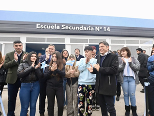 Es el modelo, estúpido: Kicillof inauguró 270 escuelas, Milei, un canil para sus perros