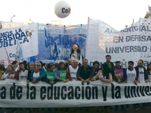 Al salario universitario le robaron 101,4%
