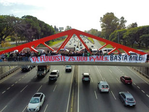 Katopodis, Moreira, empresarios, trabajadores y profesores universitarios también dicen “Basta Milei”