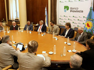 Crisis nacional de transporte de pasajeros: la provincia coordina soluciones con empresarios del sector