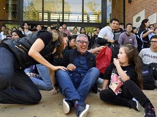 "Becas Tigre Educa 2023" ayuda a evaluar los dos modelos que irán a las urnas