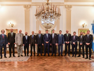 Massa potencia el comercio con la Liga Árabe
