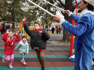 Del fusilamiento a la Plaza que no Defrauda inaugurada, hoy, por el intendente Moreira y Katopodis